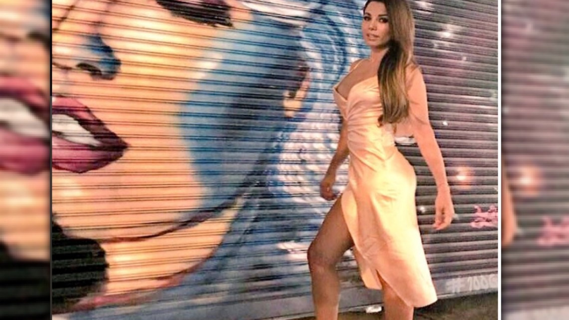 Aleida Núñez deja a todos los turistas de Acapulco con la boca abierta