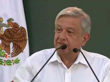 AMLO anuncia apoyos al campo y a jóvenes en Sinaloa