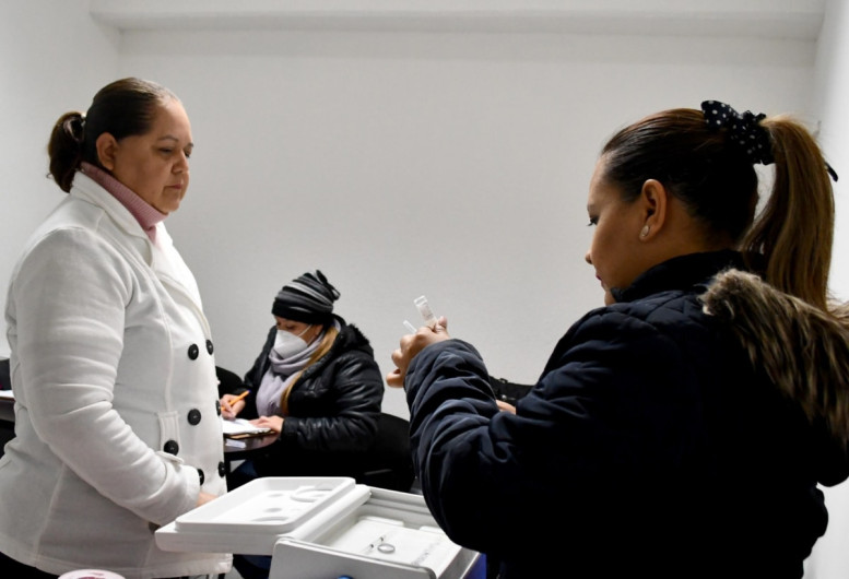 Personal de la SSPT refuerza su esquema de vacunación