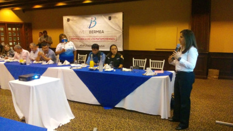 Capacitación para auto-empleo lo más demandante de la población: Ivette Bermea