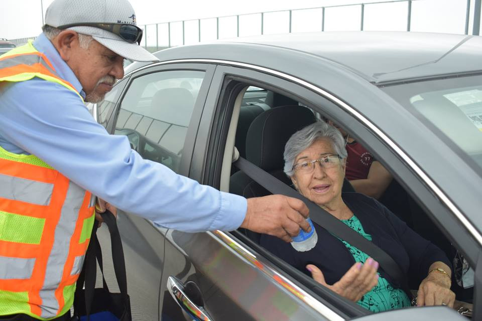 Empleados del Anzaldúas al servicio ante tiempos de espera elevados