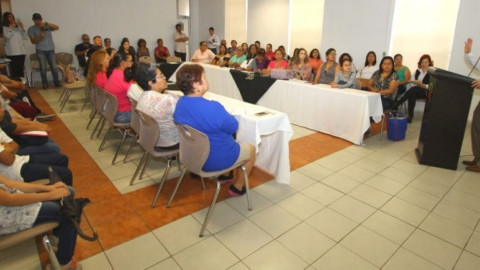 Capacitan a emprendedores locales de Victoria