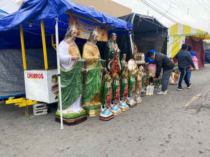 Otorgan permiso a comerciantes para fiestas de la Virgen