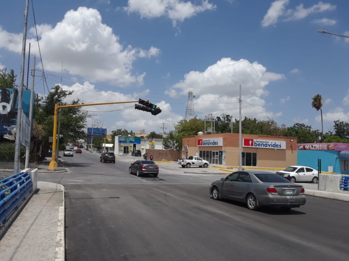 Abre Municipio paso vehicular en calle San Luis Potosí