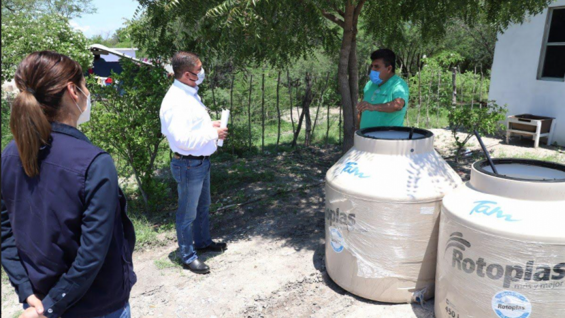 Entrega SEBIEN apoyos subsidiados a familias de Villa de Casas