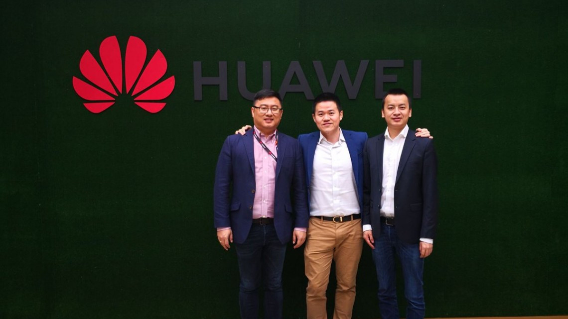 Presentan el Huawei P20 ¡con triple cámara!