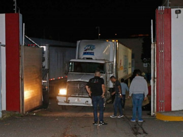 216 cuerpos sin identificar en tráiler en Jalisco