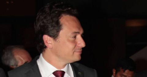 Juez ordena desbloquear cuenta bancaria de Emilio Lozoya