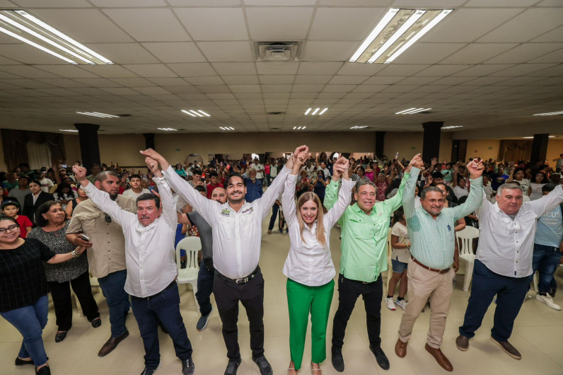 Carlos Peña, Maki Ortiz y Eugenio Hernández tiene fructífera reunión con el Sindicato Único de Trabajadores Electricistas de la República Mexicana en Reynosa 
