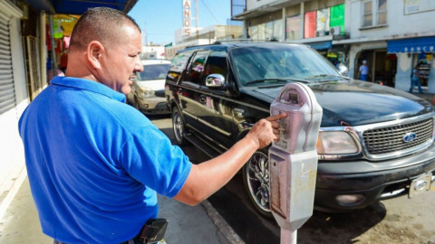 Más de 17 mil multas ha aplicado el Departamento de estacionómetros y espacios públicos en Nuevo Laredo