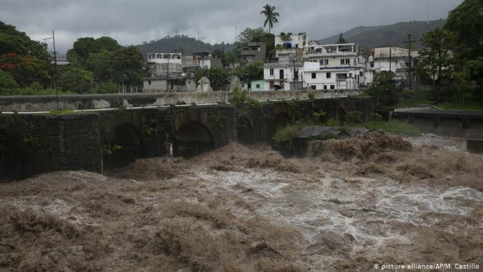 “Amanda” deja 18 muertos en Centroamérica