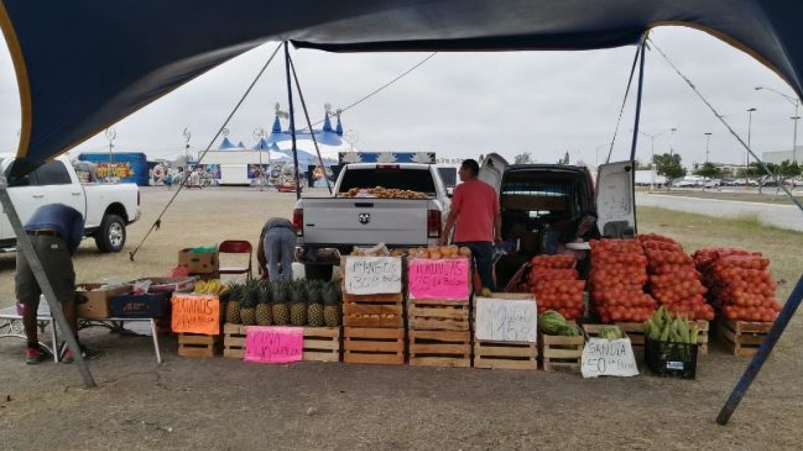 De la Carpa a la venta de frutas debido al Covid-19