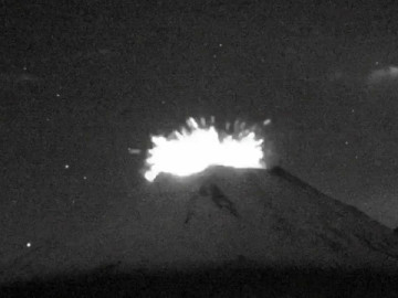 Popocatépetl amanece con actividad