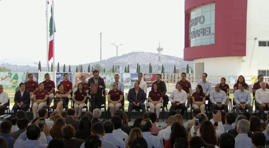 Más de 65 mil mexicanos son contratados por industrias refresqueras