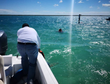 Rescata a 12 turistas en Bacalar