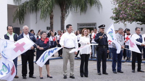 Dan banderazo a colecta de la Cruz Roja