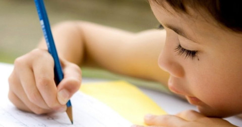 Niño finge su secuestro para librar tarea