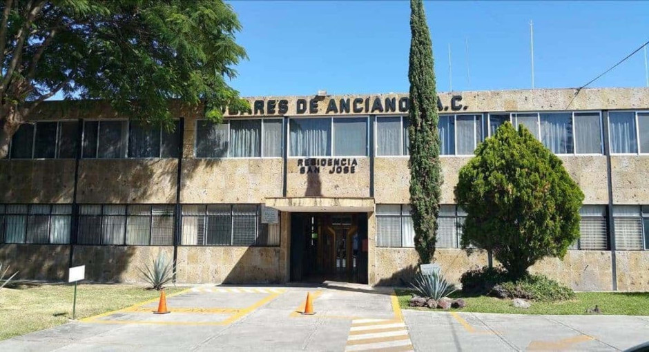 Por Covid-19, fallecen 13 personas en asilo de Jalisco