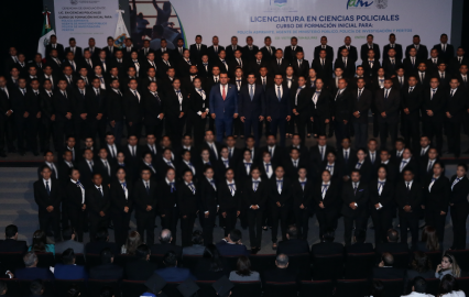 Universidad de Seguridad y Justicia gradúa a nuevos licenciados