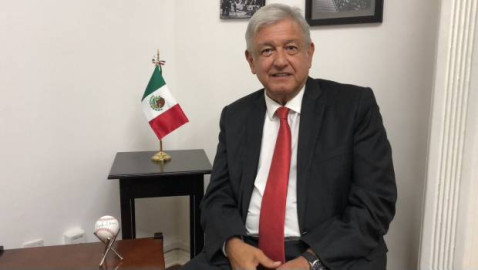 Cerca de 500 mil han votado en la consulta: AMLO