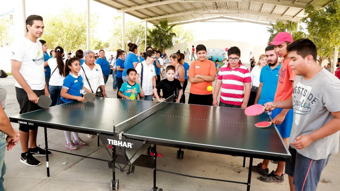 Impulsan recreación de niños de escuelas especiales