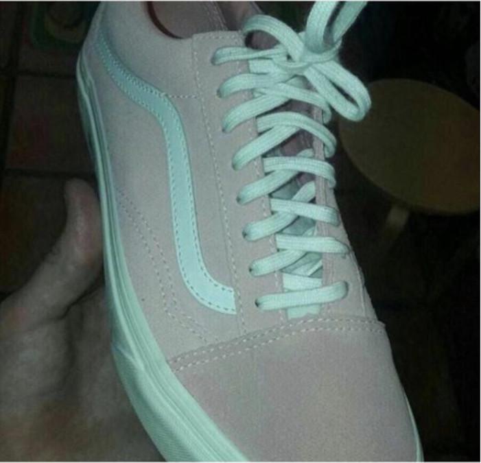 Regresa el desafío de los colores: ¿Rosa y blanco o gris y verde? 