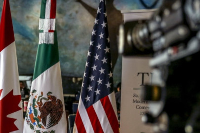 Pandemia provoca caída del 1.9% del comercio entre México y EU 