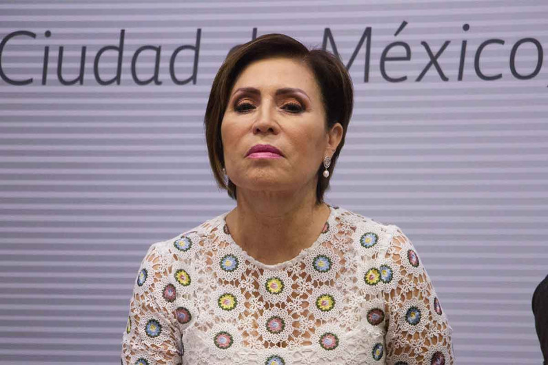 Congelan cuentas de Rosario Robles y Emilio Zebadúa por caso de la Estafa Maestra