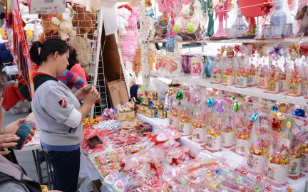 Disponibles permisos para vender artículos alusivos al 14 de febrero