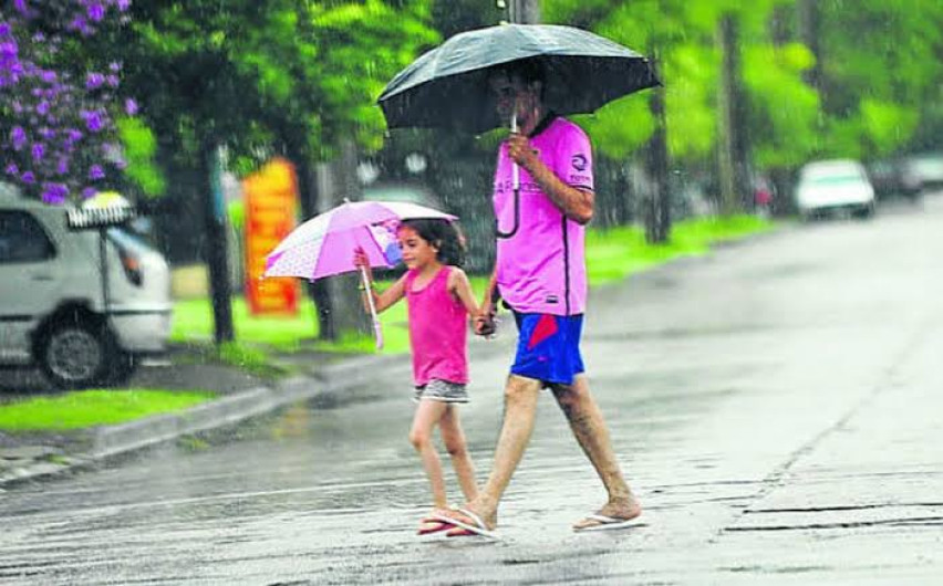 Lluvias de muy fuertes a intensas se prevén en diez estados del país