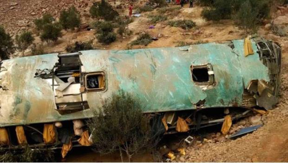 Al menos 36 fallecidos por caída de autobús en Perú
