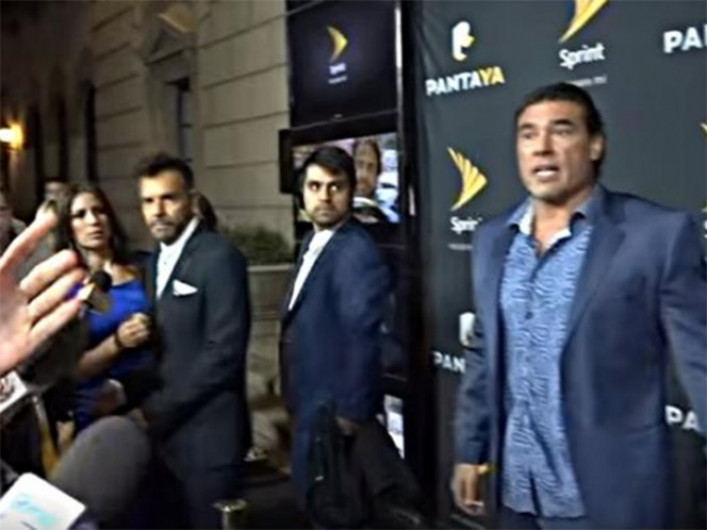 Eduardo Yáñez, golpea a reportero en alfombra roja 