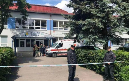 Hombre ataca en escuela de Elovaquia y deja una persona muerta y 5 heridos