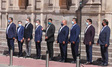 Analiza Alianza Federalista adquisición de sus propias vacunas contra COVID-19 