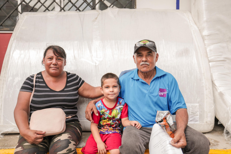 Apoya Alcalde Carlos Peña Ortiz bienestar de familias vulnerables