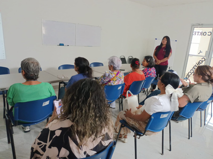 Lleva INMUJER servicios a centros comunitarios 