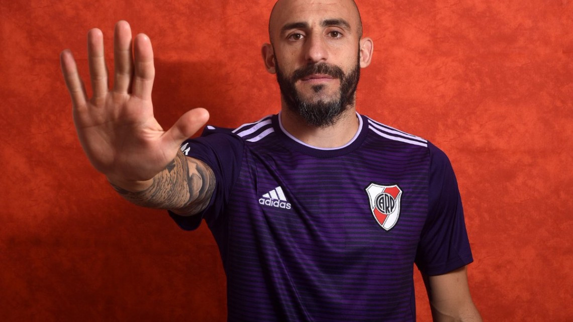 Esta es la nueva camiseta violeta de River