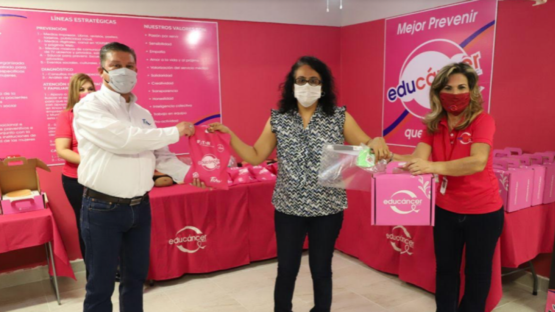 SEBIEN y Educancer OM A.C entregan prótesis de mama