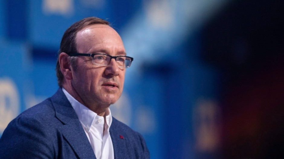 Kevin Spacey se disculpa por acosar a Anthony Rapp 
