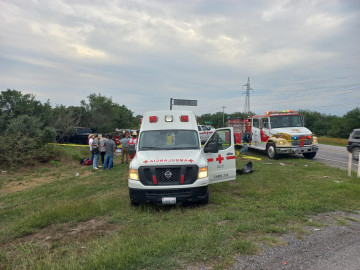 13 personas heridas y una fallecida, saldo de accidente carretero