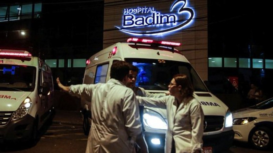 Al menos 11 los muertos por incendio en hospital de Río de Janeiro 