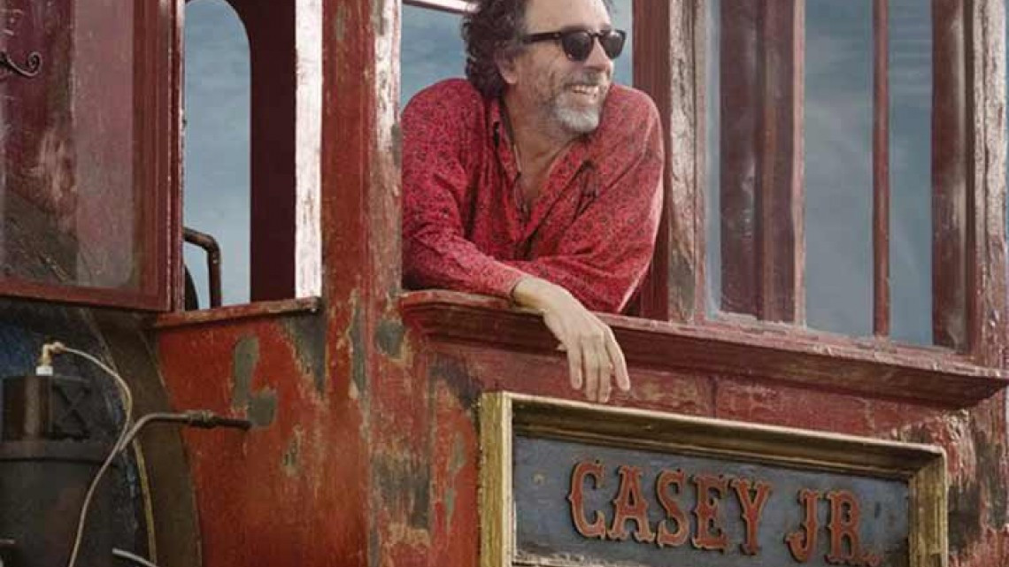 Revelan la imagen de Dumbo en acción real de Tim Burton