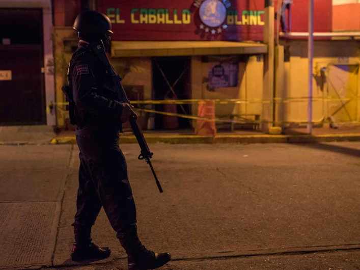 Van 28 muertos por ataque a bar de Veracruz