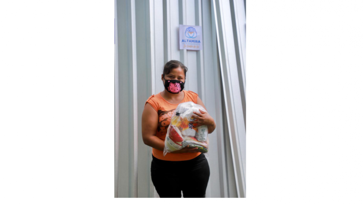 Entrega DIF Altamira láminas y triciclo a familias vulnerables