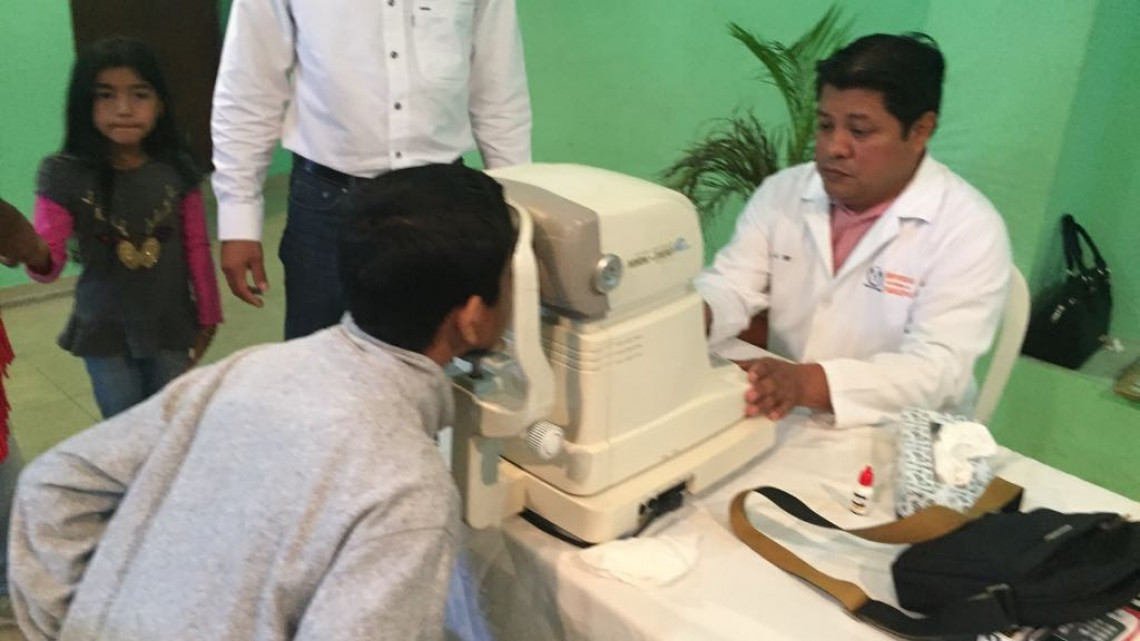 Realizan campaña oftalmológica a bajo costo