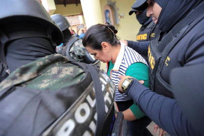 Detenida por corrupción la esposa del expresidente de Honduras