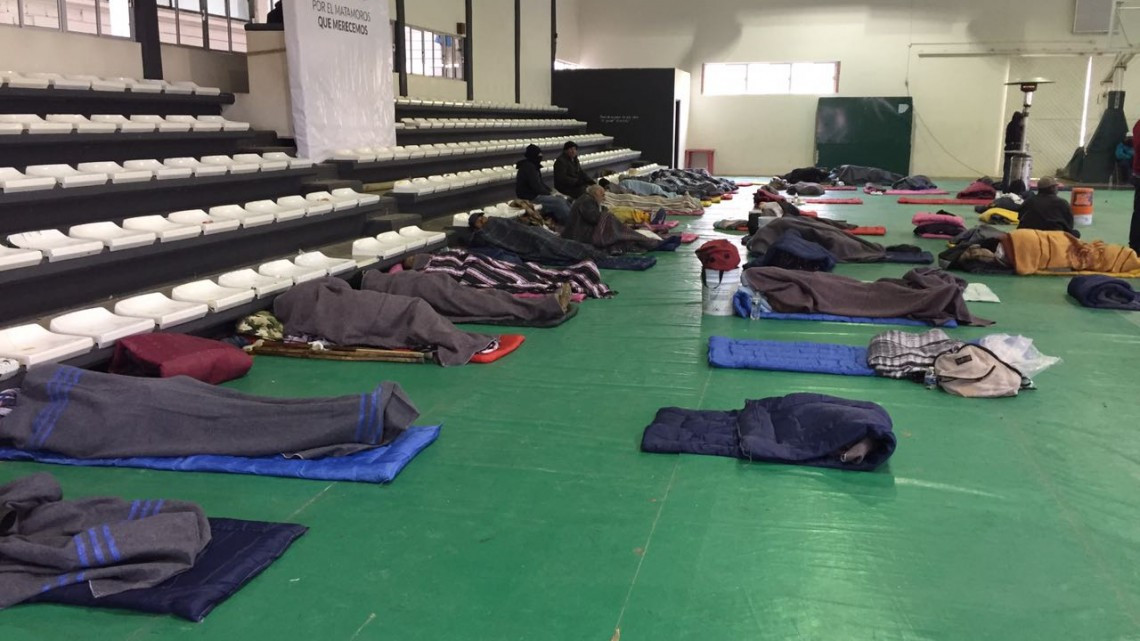 Resguardan a más de 60 personas en el albergue