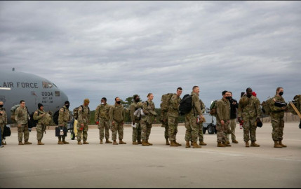 EU ordena retirar de Ucrania a casi todos los soldados "por precaución"