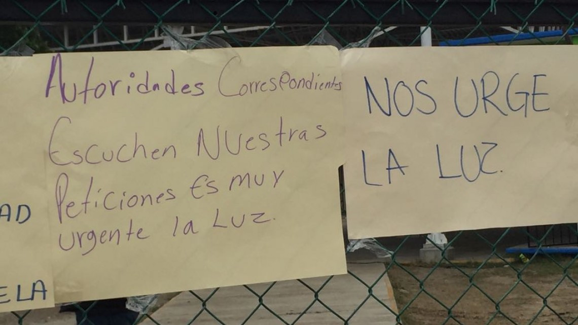 Colocan transformador en escuela secundaria