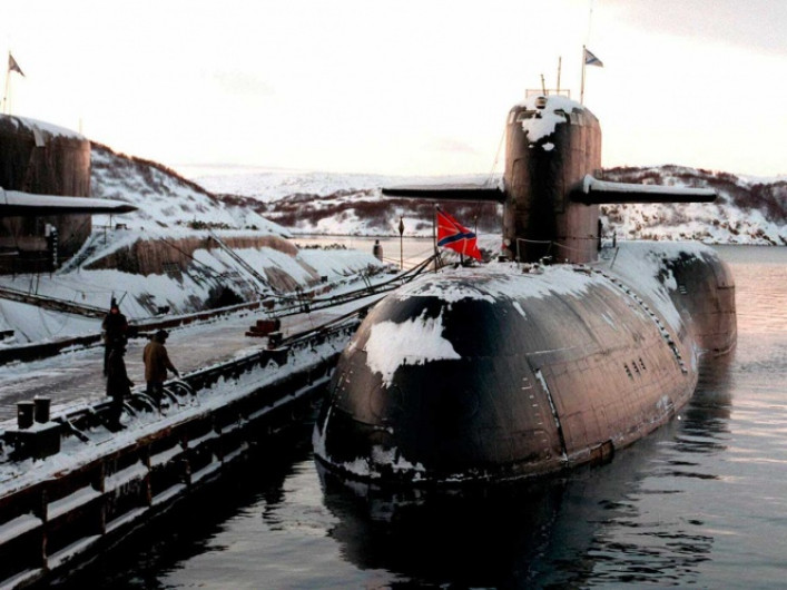 14 muertos tras incendio de un submarino en Rusia